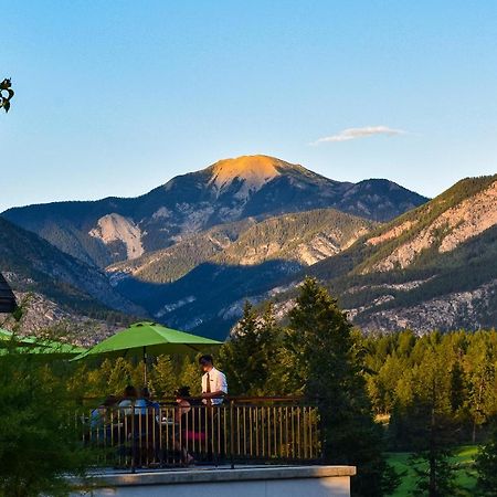 Headwaters Lodge At Eagle Ranch Resort Invermere Eksteriør billede