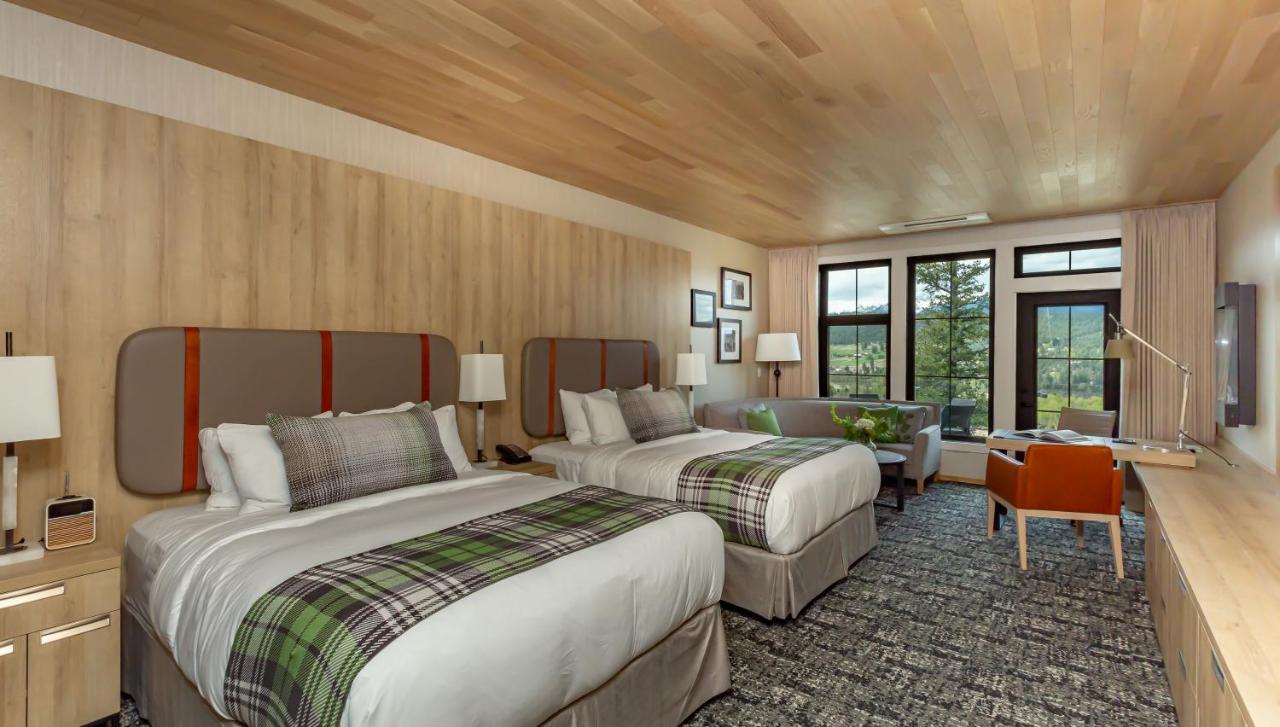 Headwaters Lodge At Eagle Ranch Resort Invermere Eksteriør billede